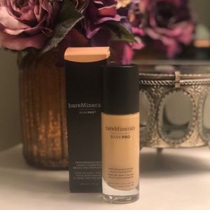 Bare Minerals Bare Pro Foundation